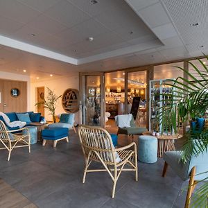 Shana Hotel & Residence